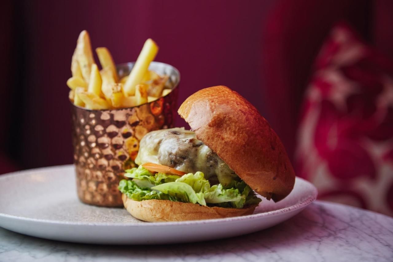 Отель The Metropole Hotel Cork Корк-44