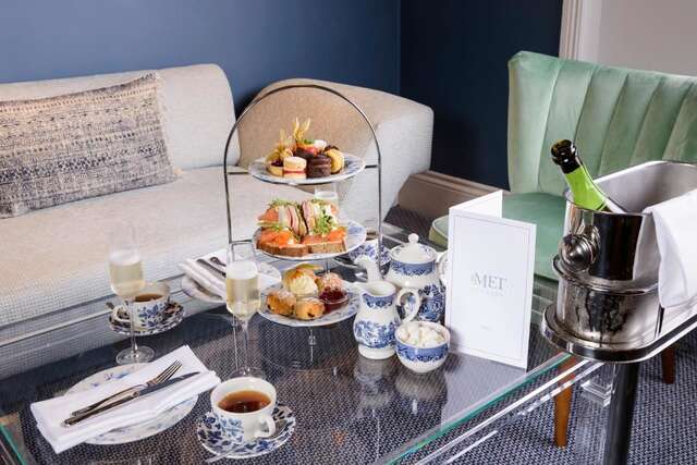 Отель The Metropole Hotel Cork Корк-26